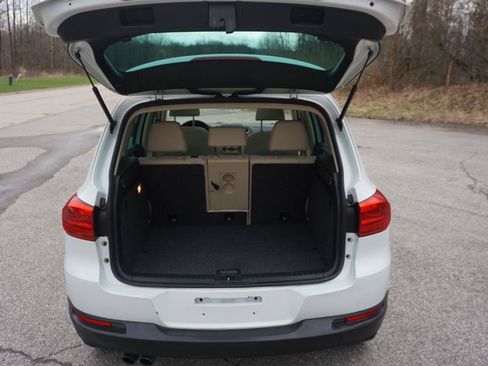 Used 2015 Volkswagen Tiguan SE FWD image 25