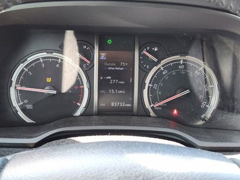 Used 2021 Toyota 4Runner Venture AWD/4WD image 12