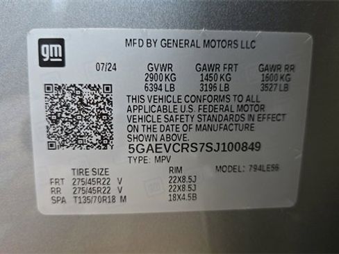 Used 2025 Buick Enclave Avenir image 32