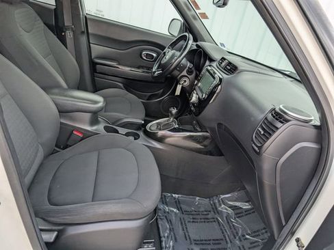 Used 2014 Kia Soul ! w/ Sun & Sound Package FWD image 28