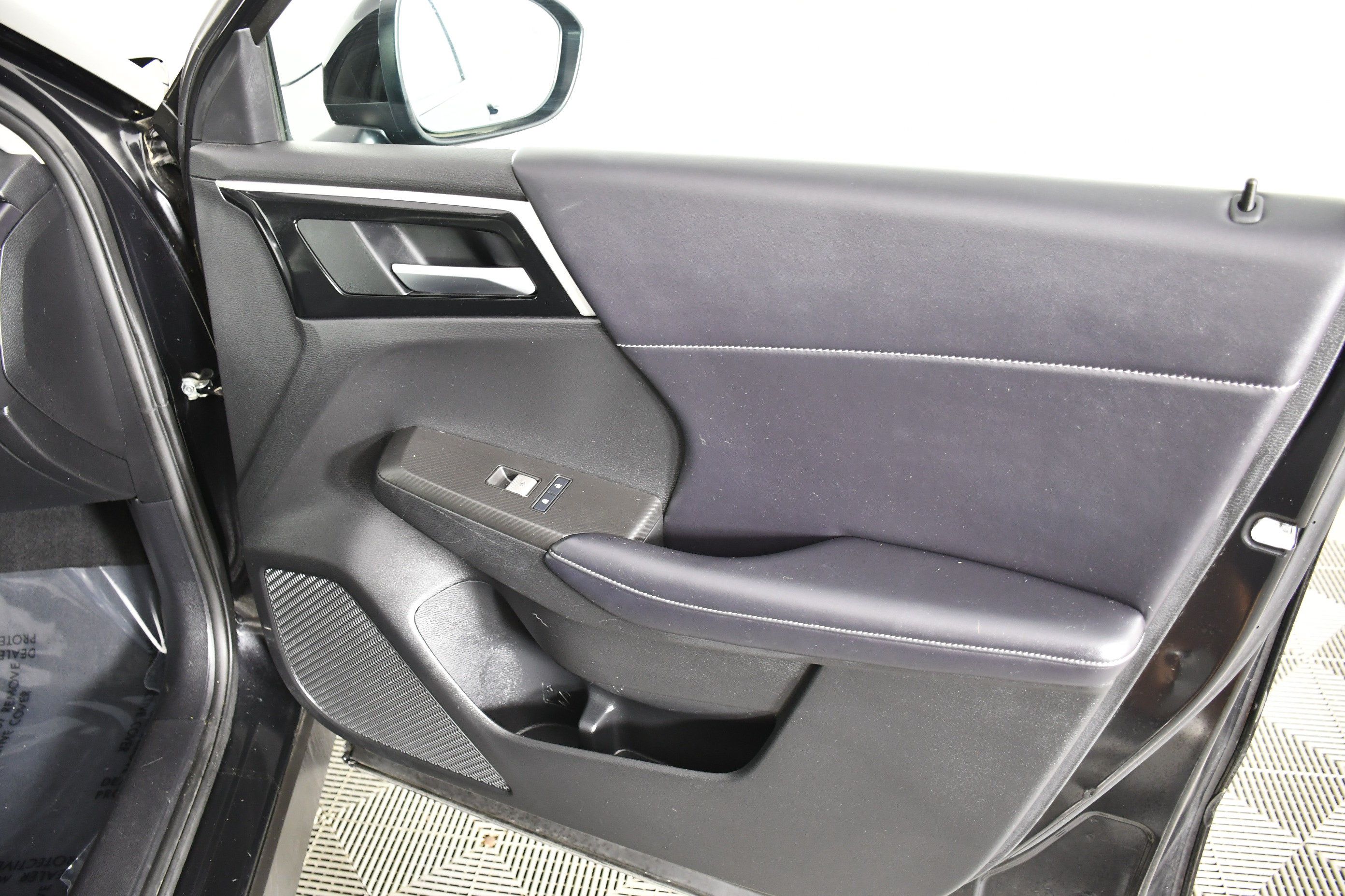 Used 2024 Mitsubishi Outlander SE AWD/4WD image 37
