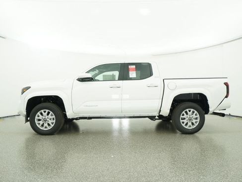 New 2026 Toyota Tacoma SR5 image 10