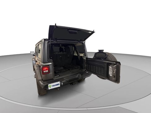 Used 2018 Jeep Wrangler Unlimited Sport AWD/4WD image 26