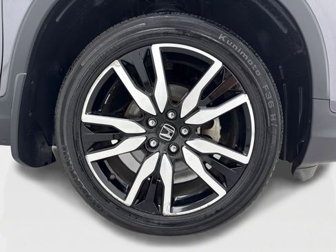 Used 2019 Honda Pilot Touring image 50