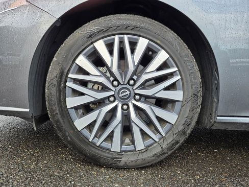 Used 2023 Nissan Altima 2.5 SV image 10