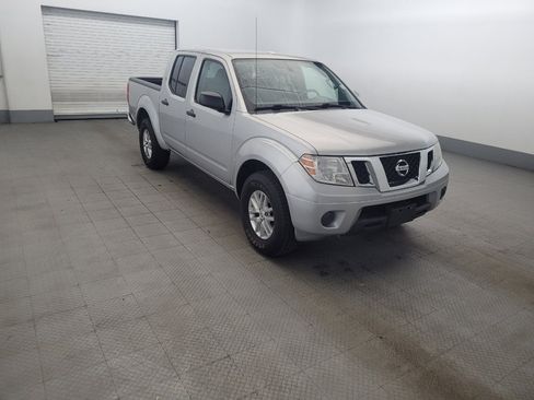 Used 2016 Nissan Frontier SV AWD/4WD image 13