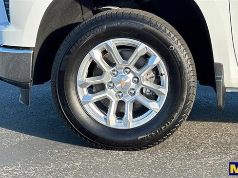 Used 2025 Chevrolet Silverado 1500 LT image 35
