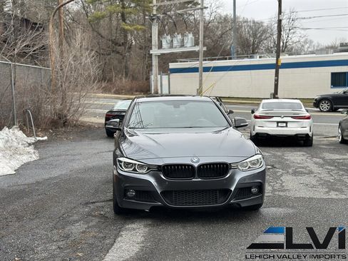 Used 2016 BMW 340i xDrive Sedan image 4