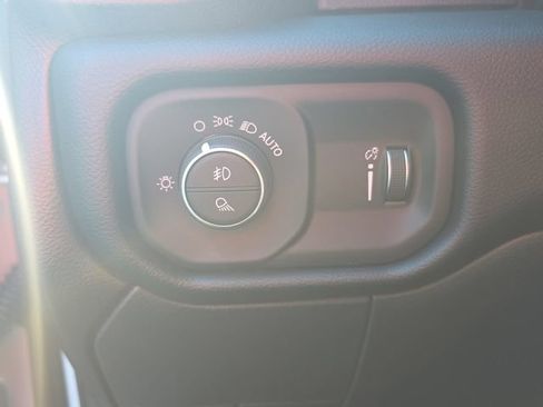 Used 2026 RAM 2500 Big Horn AWD/4WD image 27