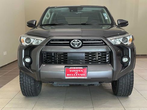 Certified 2021 Toyota 4Runner SR5 Premium w/ Moonroof Package AWD/4WD image 6