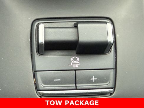 Used 2024 GMC Sierra 1500 Denali w/ Technology Package image 31