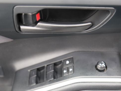 Used 2024 Toyota Highlander image 13