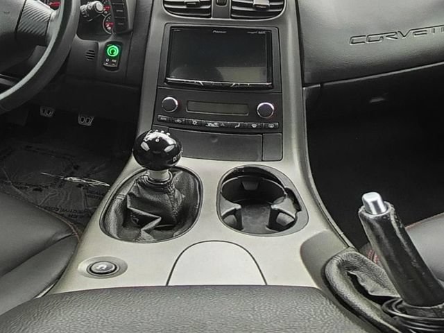 Used 2006 Chevrolet Corvette Coupe RWD image 22
