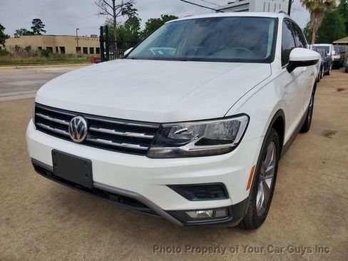 Used 2021 Volkswagen Tiguan S FWD image 3