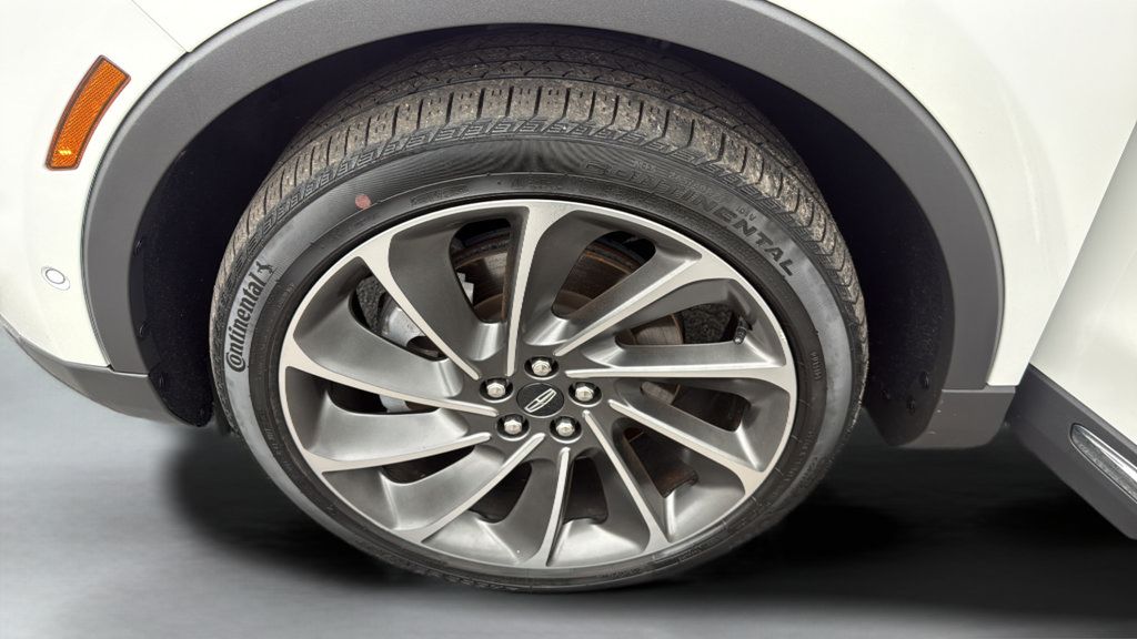 Used 2023 Lincoln Nautilus Reserve w/ Equipment Group 201A AWD/4WD image 29
