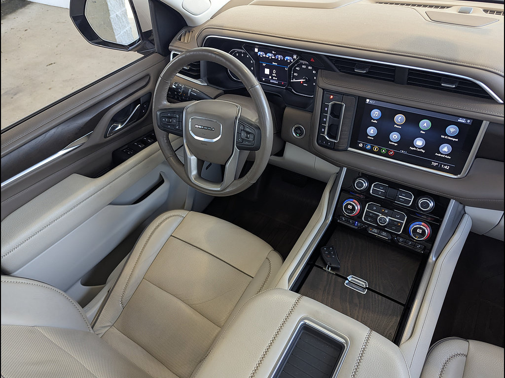 Used 2021 GMC Yukon Denali w/ Denali Premium Package AWD/4WD image 29