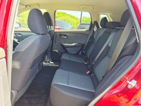 Used 2021 Nissan Rogue SV FWD image 16