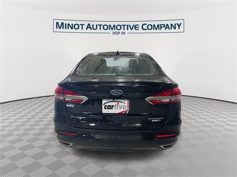 Used 2020 Ford Fusion Titanium image 7