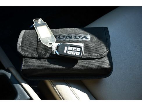 Used 2021 Honda Odyssey EX-L image 39