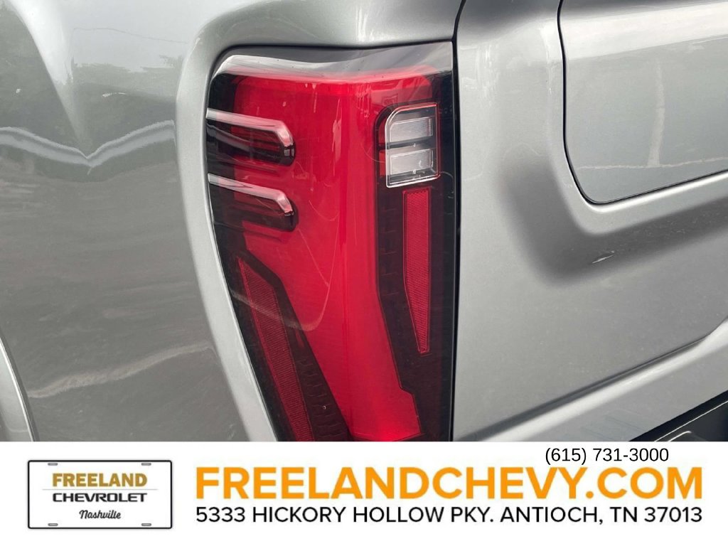 Used 2024 GMC Sierra 2500 Denali w/ Denali Reserve Package AWD/4WD image 11