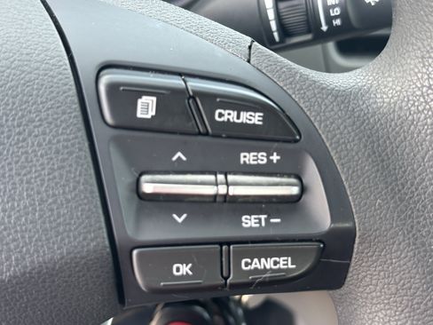 Used 2019 Hyundai Elantra SEL FWD image 23