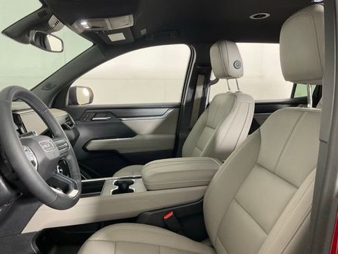 Used 2025 GMC Acadia Elevation w/ Elevation Premium Package image 32