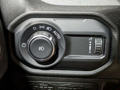 Used 2024 Jeep Wrangler Unlimited Sport AWD/4WD image 25