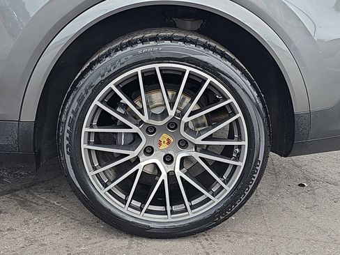 Used 2020 Porsche Cayenne AWD/4WD image 35