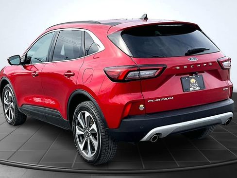 Used 2024 Ford Escape Platinum image 4