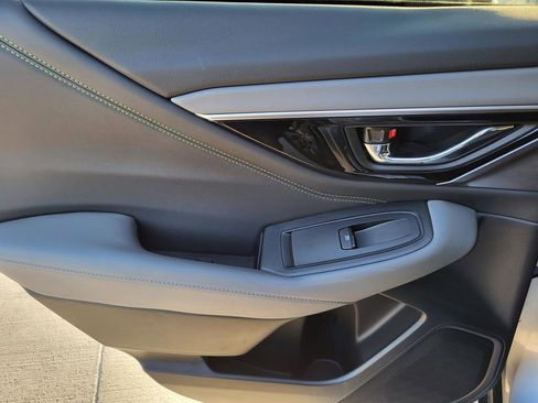 Certified 2025 Subaru Outback Onyx Edition image 13