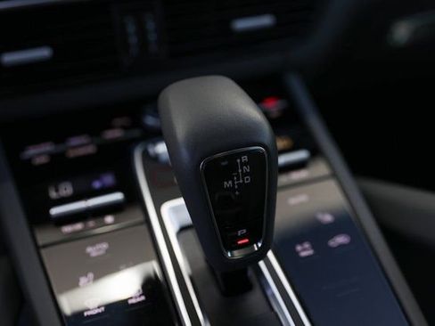 Used 2023 Porsche Cayenne S image 15