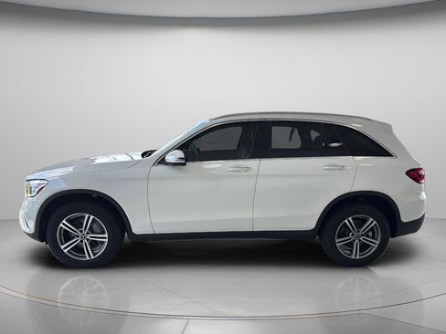 Certified 2022 Mercedes-Benz GLC 300 image 2