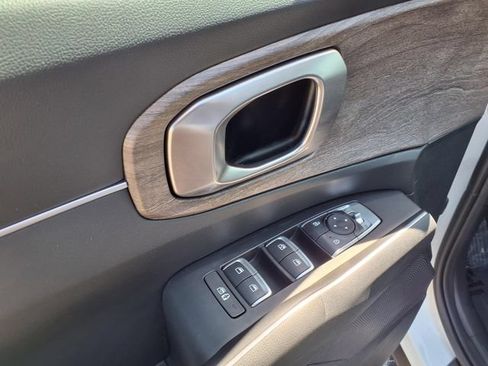 Used 2023 Kia Sorento S w/ Panoramic Sunroof Package AWD/4WD image 58