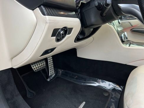 Used 2018 Mercedes-Benz SL 550 image 34