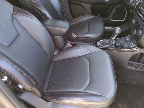 Used 2019 Jeep Compass Limited AWD/4WD image 22
