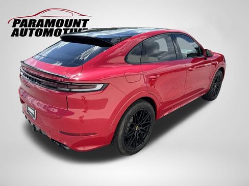 Used 2024 Porsche Cayenne Coupe AWD/4WD image 7