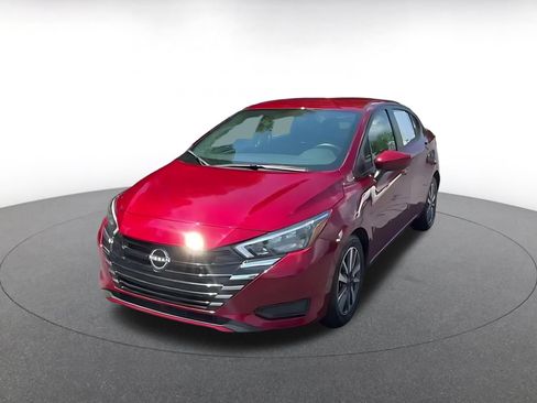 Used 2025 Nissan Versa SV FWD image 7