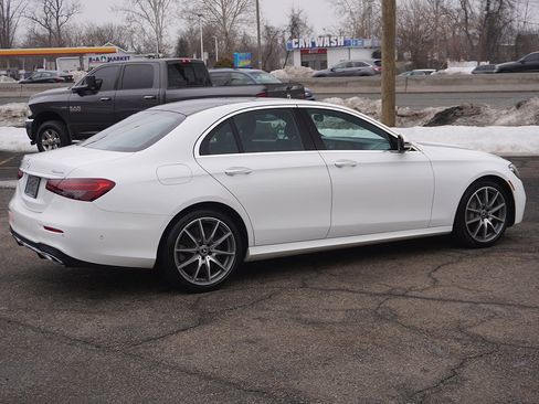 Used 2022 Mercedes-Benz E 450 4MATIC Sedan image 13