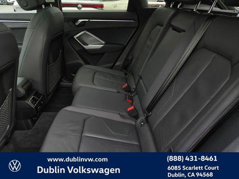 Used 2023 Audi Q3 2.0T Premium Plus w/ Premium Plus Package image 12
