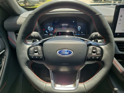 Certified 2025 Ford Explorer ST RWD image 18