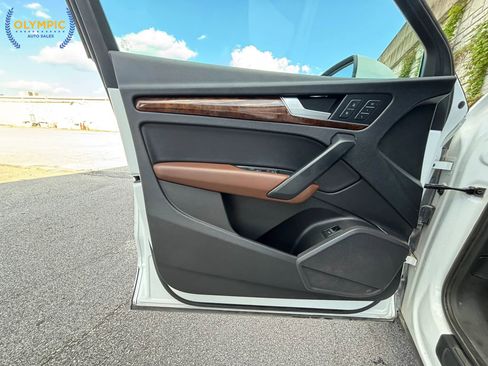 Used 2018 Audi Q5 2.0T Premium w/ Convenience Package image 42