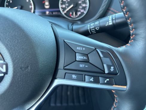 Used 2025 Nissan Sentra SR w/ SR Premium Package image 28