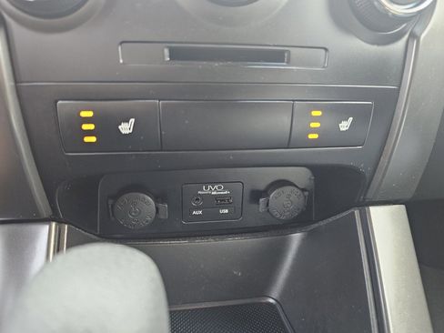 Used 2013 Kia Sorento LX w/ Convenience Pkg image 16