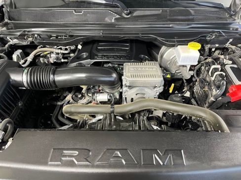 Used 2023 RAM 1500 Big Horn AWD/4WD image 40