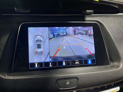 Used 2023 Cadillac XT4 Sport AWD/4WD image 17