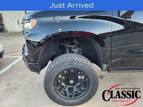 Used 2024 Chevrolet Silverado 1500 LT Trail Boss w/ Protection Package image 13