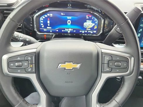 Used 2025 Chevrolet Silverado 2500 LT w/ Convenience Package image 19