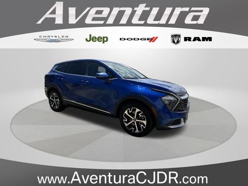 Used 2023 Kia Sportage EX image 1