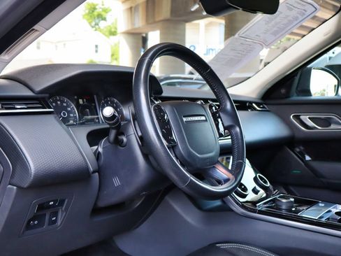 Used 2020 Land Rover Range Rover Velar S AWD/4WD image 25