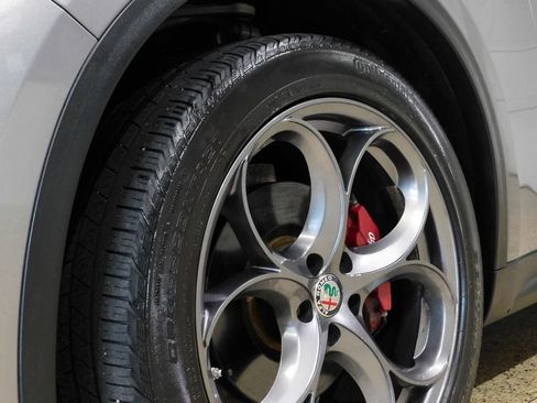 Used 2019 Alfa Romeo Stelvio Ti Sport AWD/4WD image 27